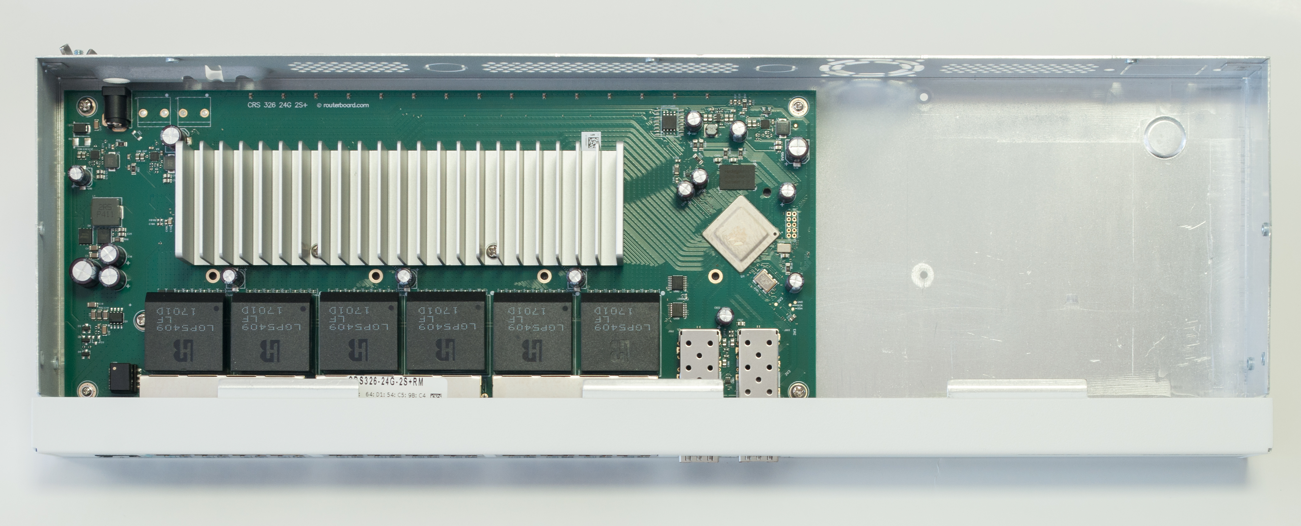 Mikrotik Switch CRS326-24G-2S+RM